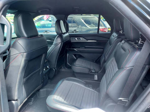 2025 Ford Explorer ST-Line