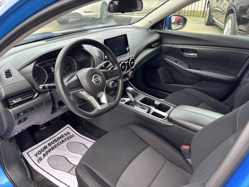 2023 Nissan Sentra SV