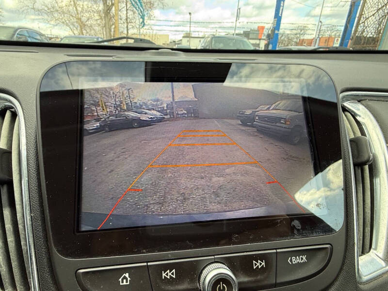 2017 Chevrolet Malibu LT