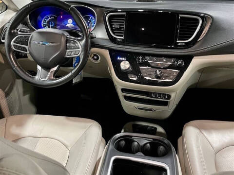 2021 Chrysler Pacifica Hybrid Touring L