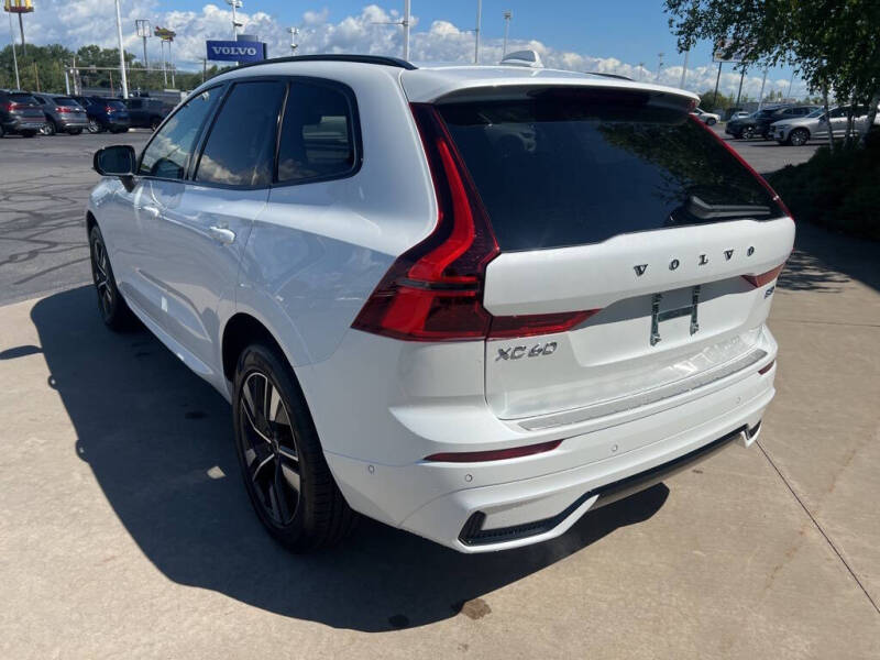 2026 Volvo XC60 B5 Plus