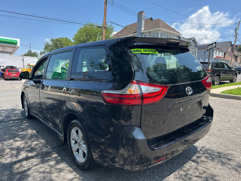 2018 Toyota Sienna L 7-Passenger