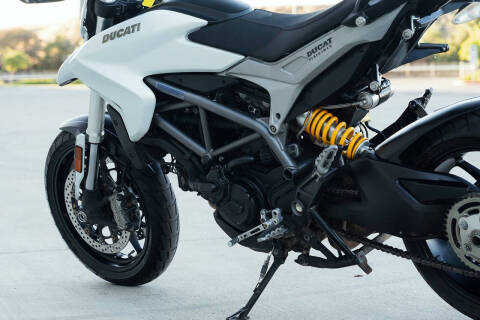 2013 Ducati Hypermotard 821