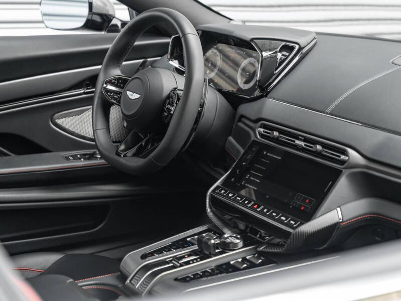 2025 Aston Martin Vanquish