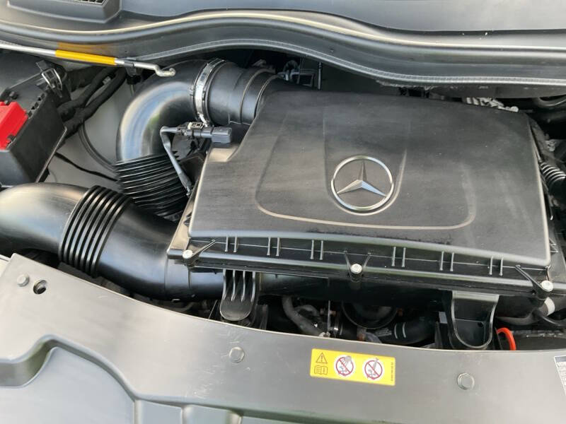 2022 Mercedes-Benz Metris Passenger