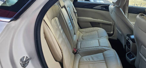 2017 Lincoln MKZ Select