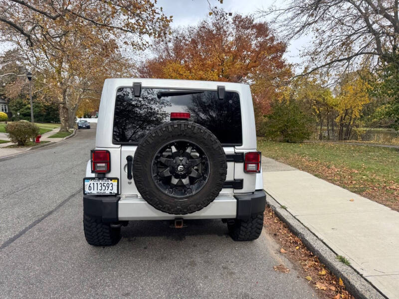 2012 Jeep Wrangler Unlimited Sahara