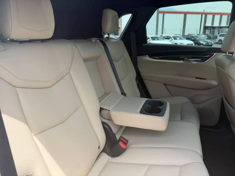 2017 Cadillac XT5