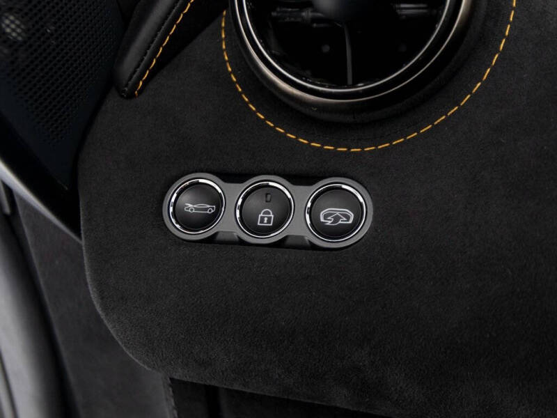 2021 McLaren 720S Spider Performance