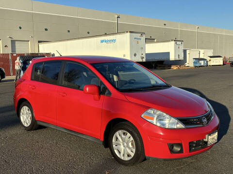 2011 Nissan Versa 1.8 S