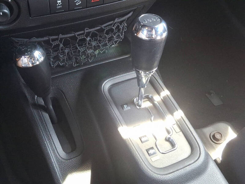 2013 Jeep Wrangler Unlimited Sahara