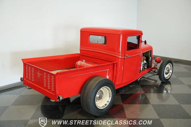 1932 Ford F-100