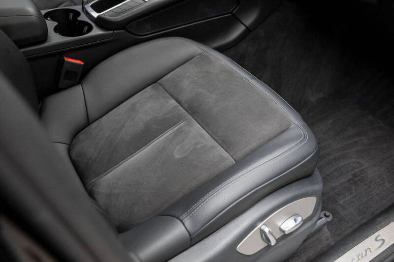 2016 Porsche Macan S