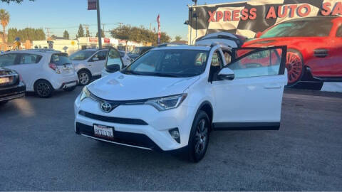 2016 Toyota RAV4 XLE