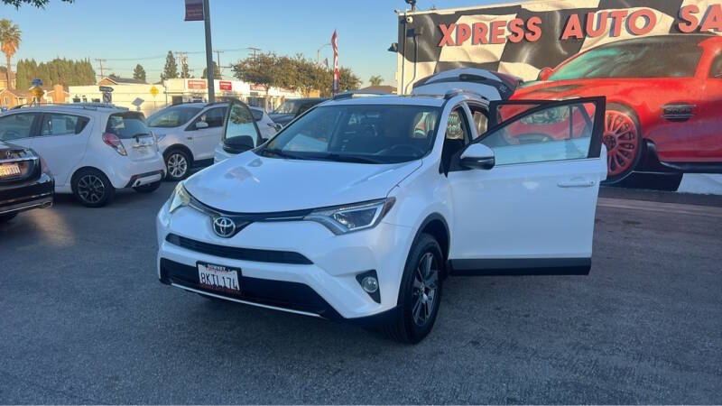2016 Toyota RAV4 XLE