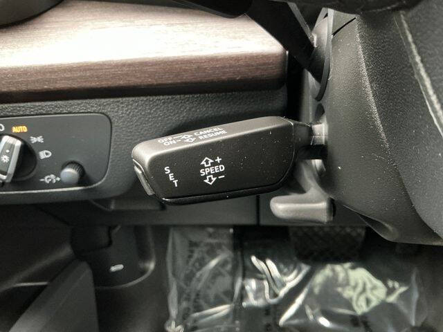 2022 Audi Q5 quattro Premium 40 TFSI