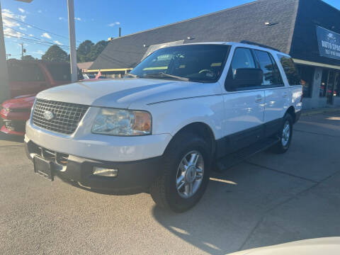 2006 Ford Expedition for sale at Auto Space LLC in Norfolk VA