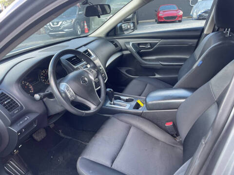 2017 Nissan Altima 2.5 SR