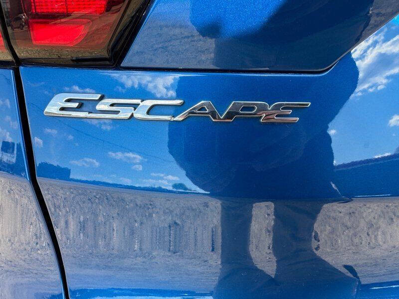 2019 Ford Escape S