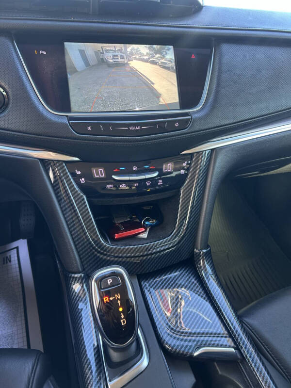 2018 Cadillac XT5 Premium Luxury