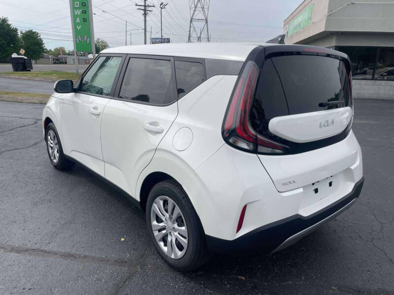 2023 Kia Soul LX