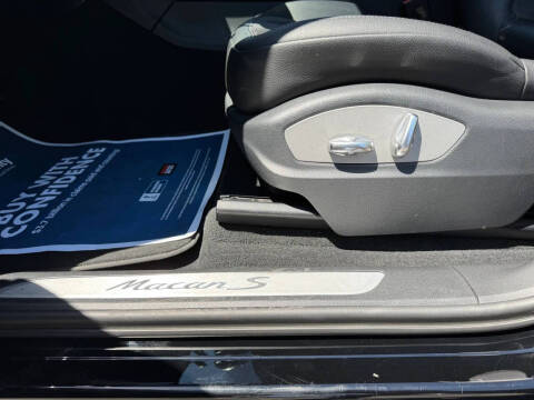 2016 Porsche Macan S