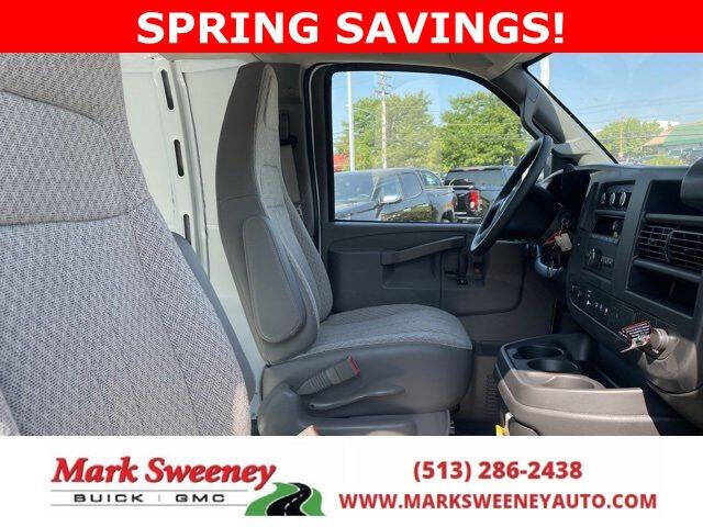 2025 GMC Savana 2500