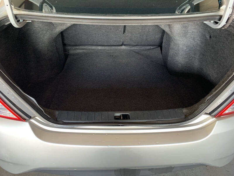 2016 Nissan Versa 1.6 SV