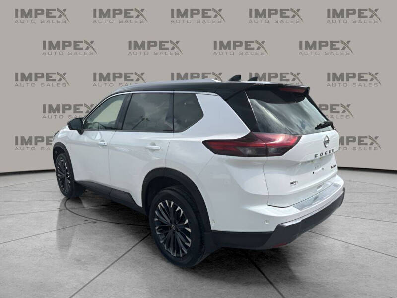2025 Nissan Rogue SL