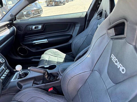 2022 Ford Mustang Mach 1