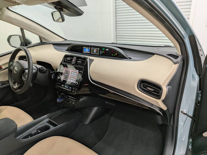 2021 Toyota Prius LE AWD-e