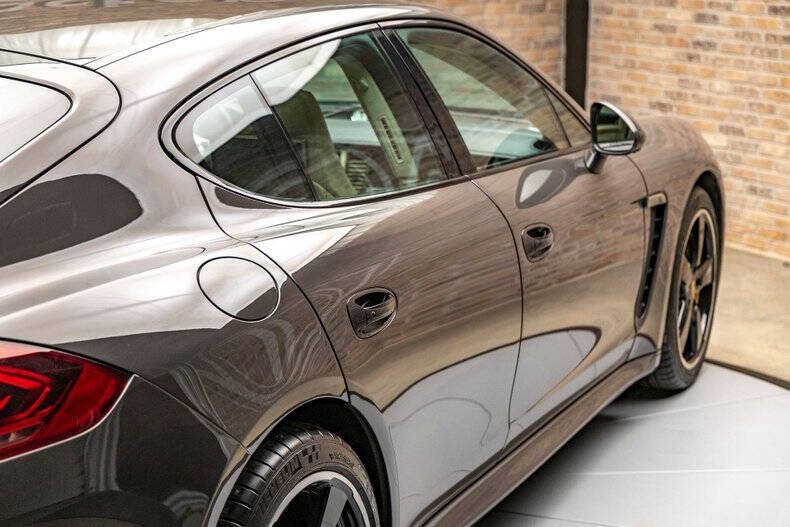 2016 Porsche Panamera