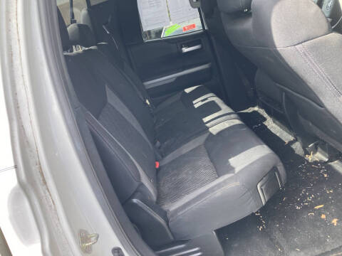 2014 Toyota Tundra SR5