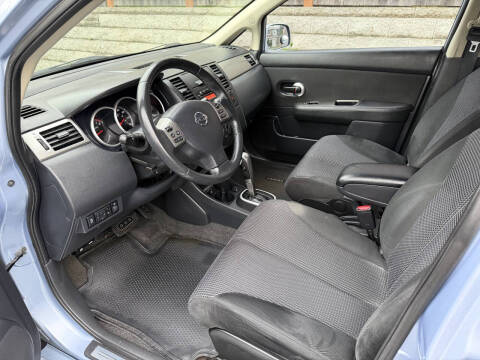 2010 Nissan Versa 1.8 SL