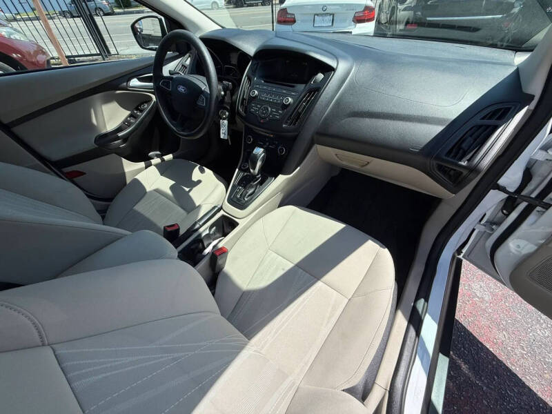 2015 Ford Focus SE