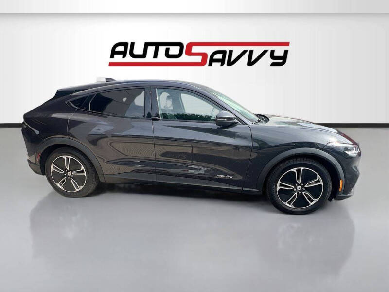 2022 Ford Mustang Mach-E Select