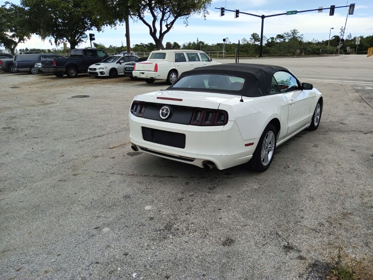 2013 Ford Mustang Convertible - $7,950
