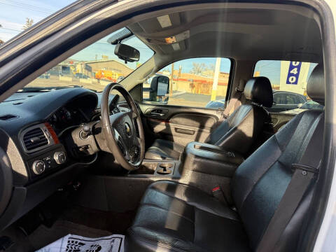 2012 Chevrolet Suburban LT