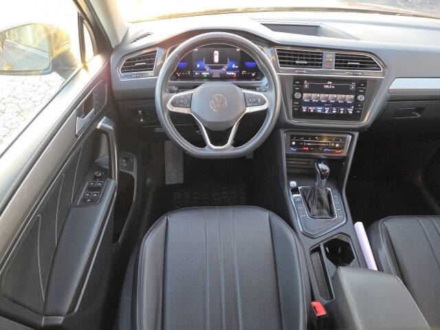 2022 Volkswagen Tiguan SE