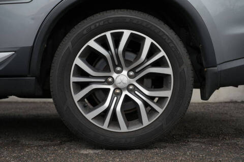 2016 Mitsubishi Outlander SE