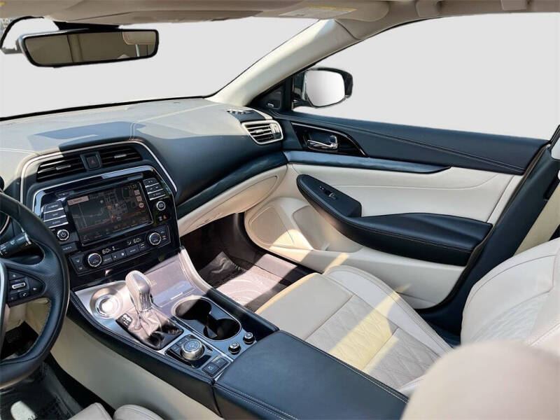 2023 Nissan Maxima 3.5 Platinum