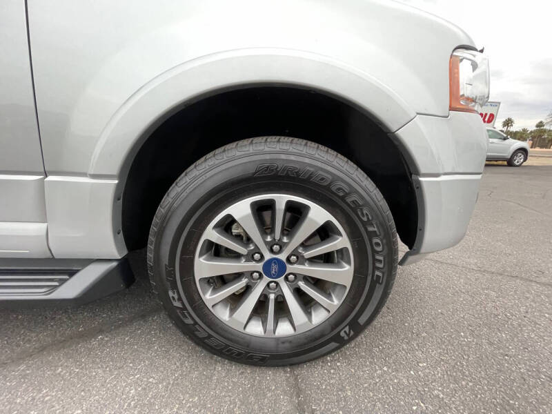 2017 Ford Expedition EL XLT