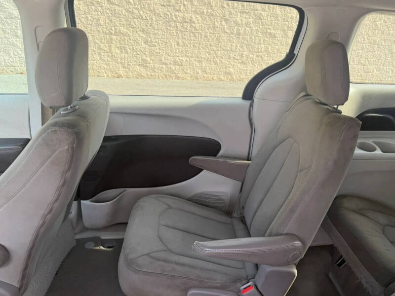 2017 Chrysler Pacifica Touring