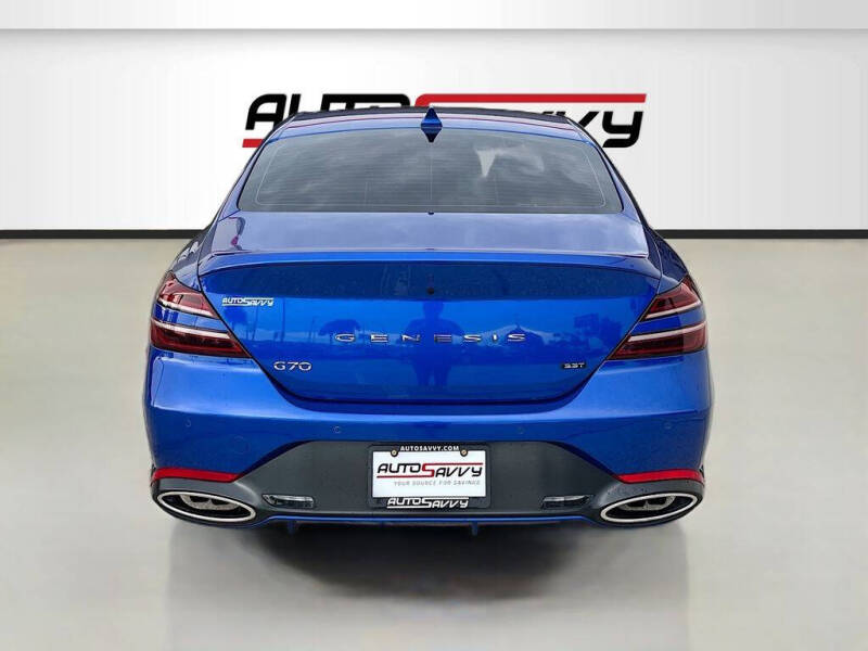 2023 Genesis G70