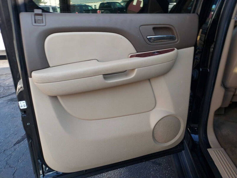 2014 Chevrolet Suburban LT