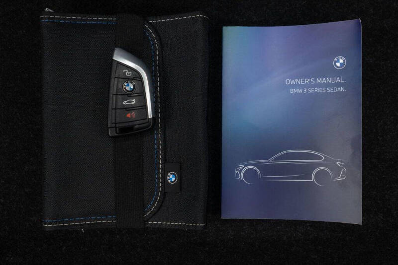 2025 BMW 3 Series 330i xDrive