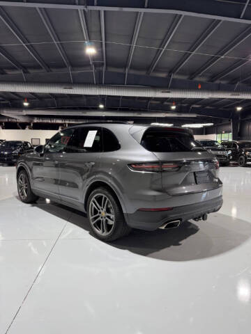2023 Porsche Cayenne