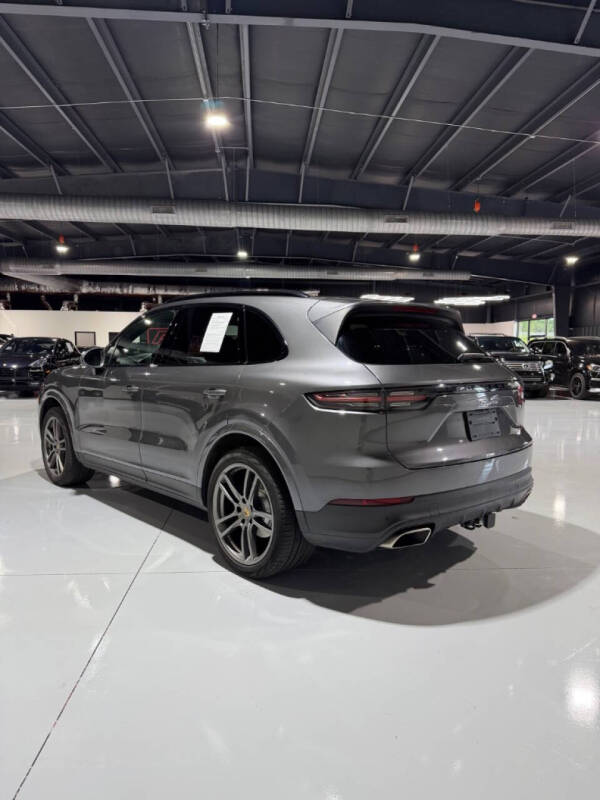 2023 Porsche Cayenne