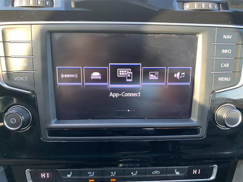 2017 Volkswagen Golf R 4Motion