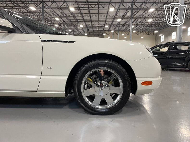 2003 Ford Thunderbird